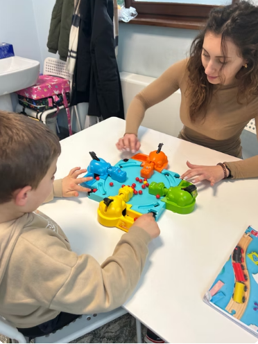 Attività logopedica con un bambino